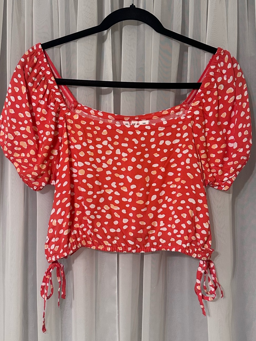 Roxy Dark Coral Puff-Sleeve Cropped Side Ruched Top with White Spot Print Size L